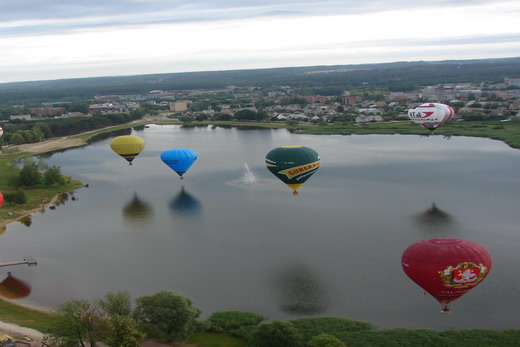 lidojums ar gaisa balonu